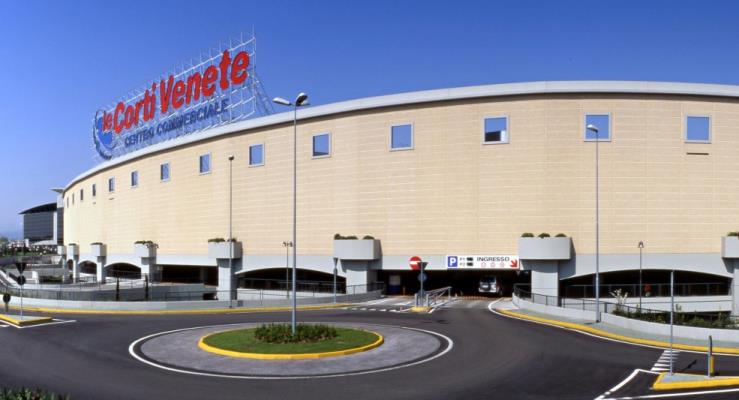 CENTRO COMMERCIALE "LE CORTI VENETE"